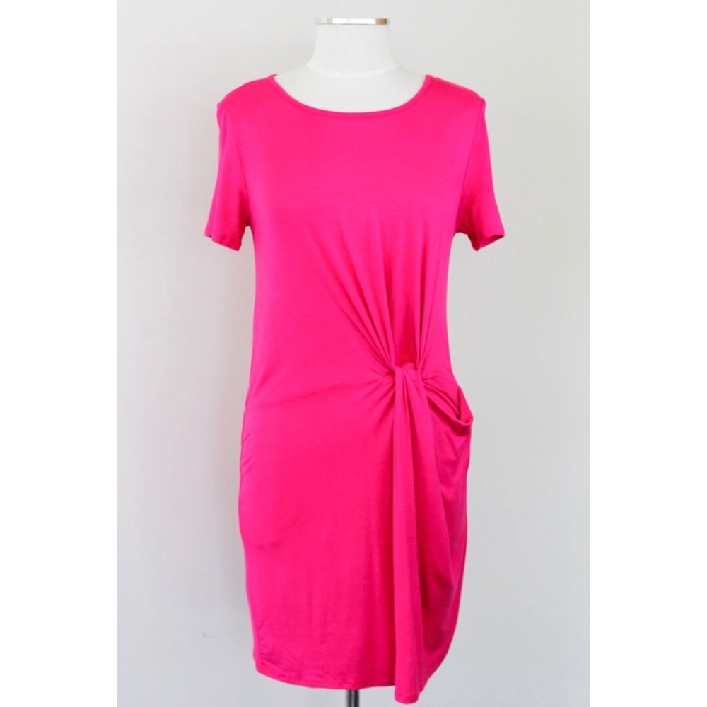 Hot pink knotted t-shirt dress